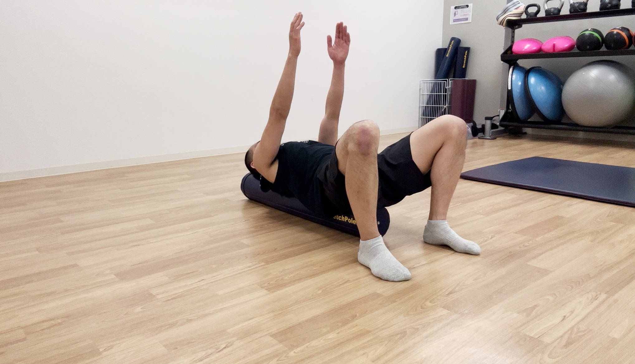 ストレッチポールでセルフで姿勢改善出来る「ベーシックセブン」のやり方